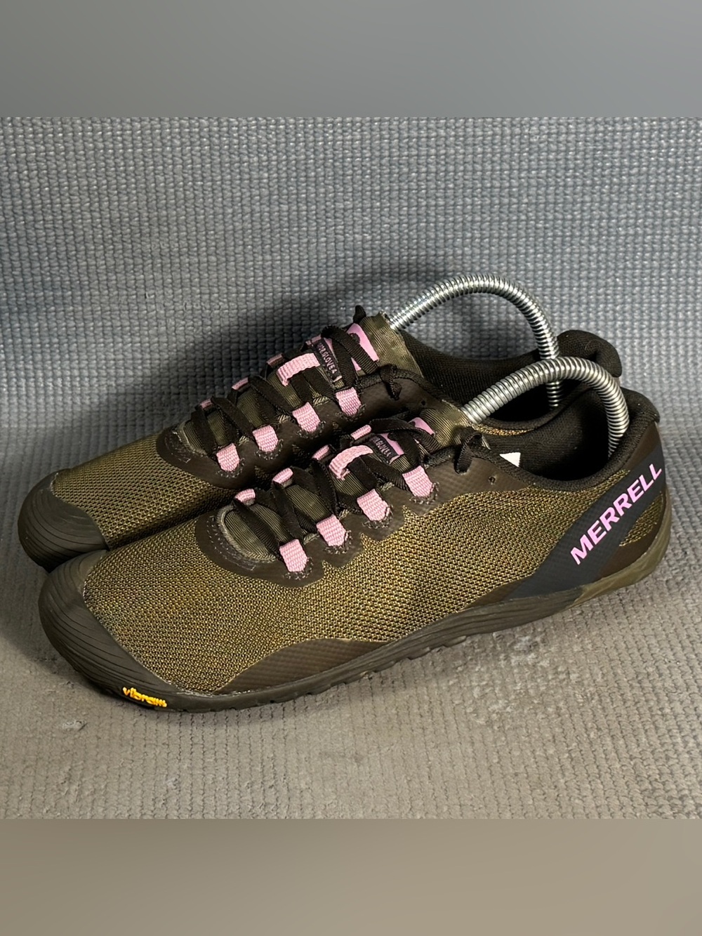 Merrell Women's Vapor Glove 4 Olive Green Outdoor Shoes Size 9